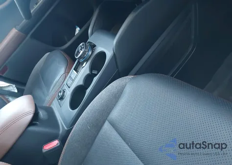 2021 Ford Bronco Sport Outer Banks z USA, uszkodzony, nr VIN 3FMCR9C68MRA76834